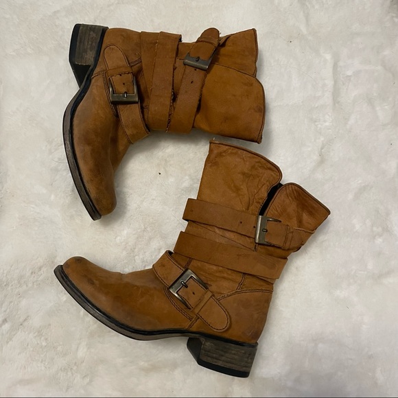Steve Madden Brewzzer Cognac Leather Belted Mid-Calf Boots - Picture 6 of 11
